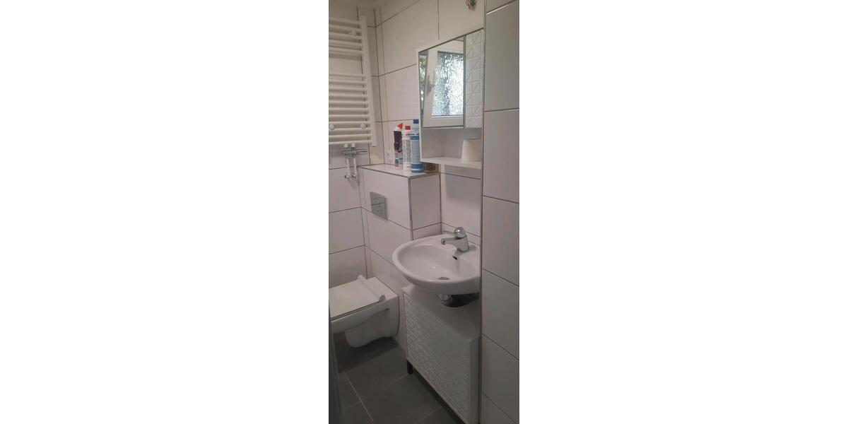 Renovierte 2 Zimmer Wohnung im hellen Keller-ruhige Lage 2 zimmer