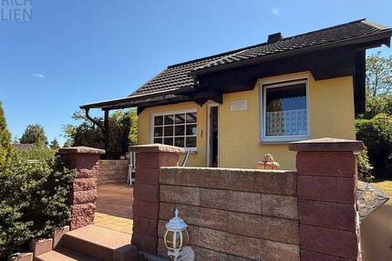 Erholungsoase mit Ausblick - Charmantes Gartenhaus mit Grundstück in Unterpörlitz 2 zimmer