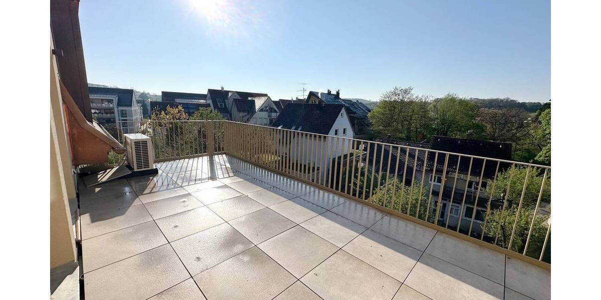 Etagenwohnung Reichenbach - 4 Zimmer, 106 m&sup2;, 1.400&euro; | Angebot:26345438