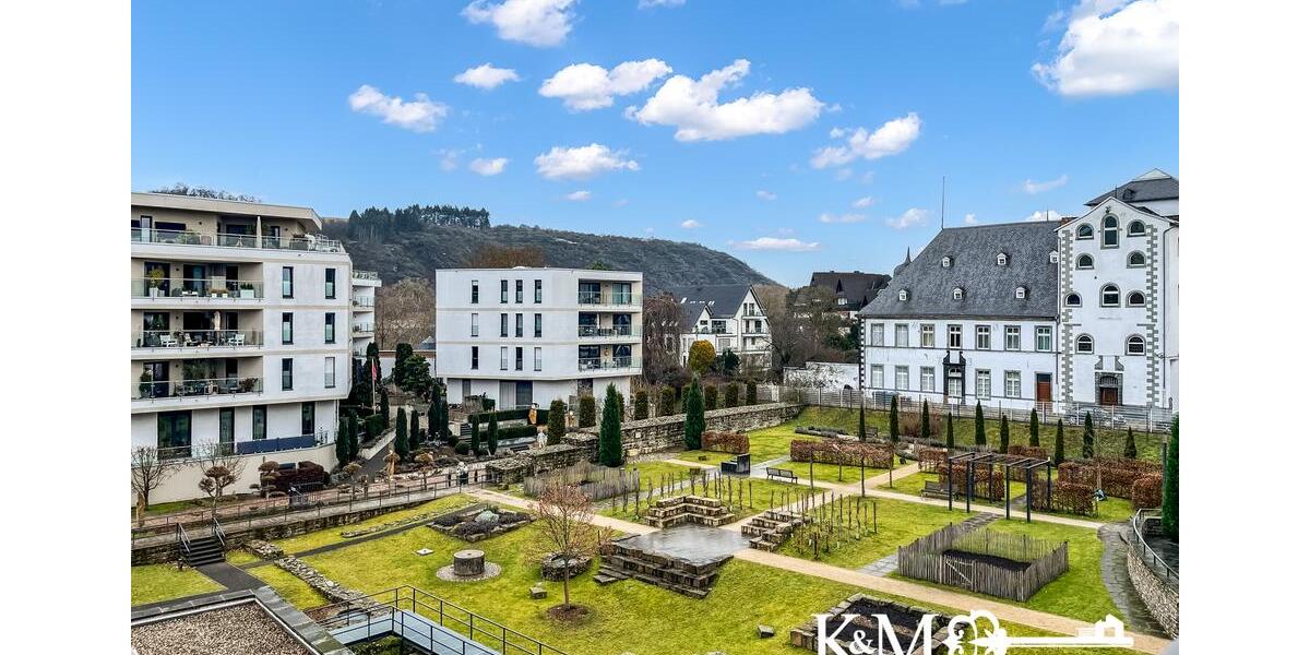 Dachgeschoßwohnung Andernach - 4 Zimmer, 135 m&sup2;, 1.820&euro; | Angebot:26349310
