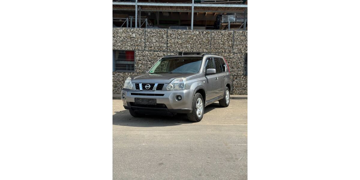 Nissan X-Trail 250.771 km 3.200 &euro; Bräunlingen 78199