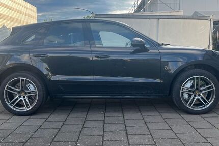 Porsche Macan 132.000 km 52.700 &euro; Ulm 89075