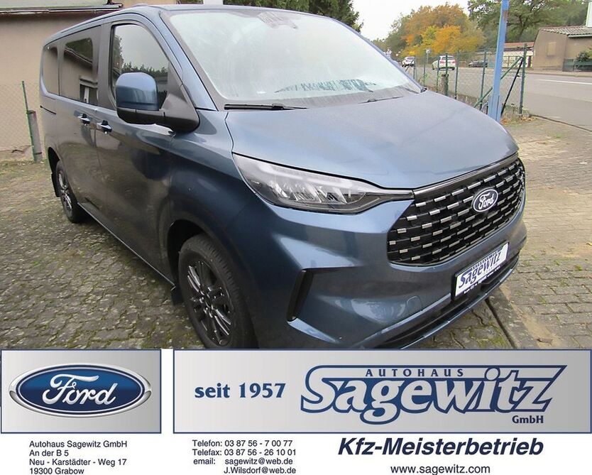 Ford Tourneo Custom 1.600 km 48.990 € Grabow 19300