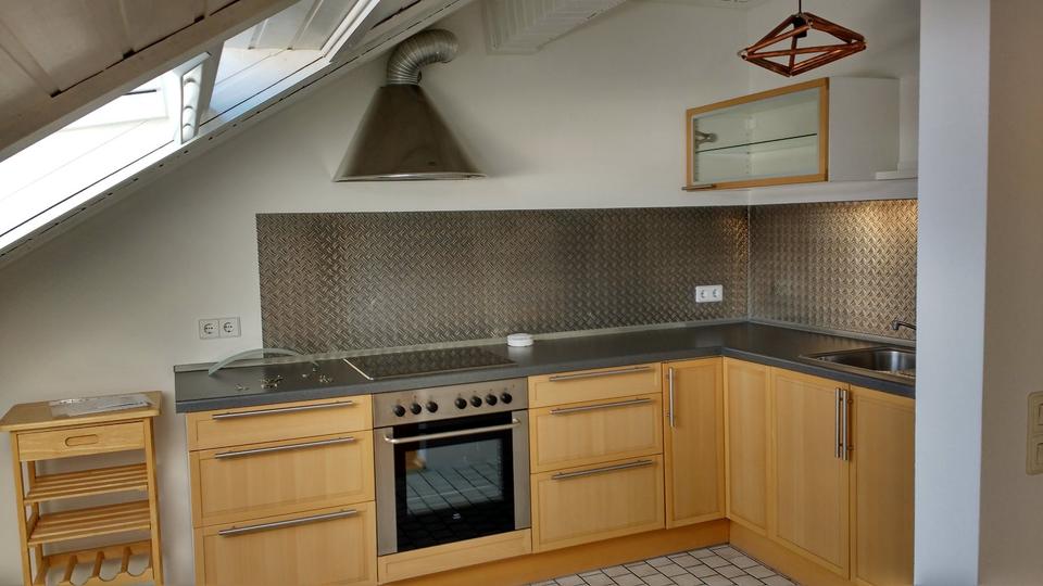Dachgeschoßwohnung Griesheim - 2 Zimmer, 70 m&sup2;, 690&euro; | Angebot:26192150