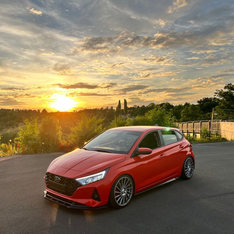 i20