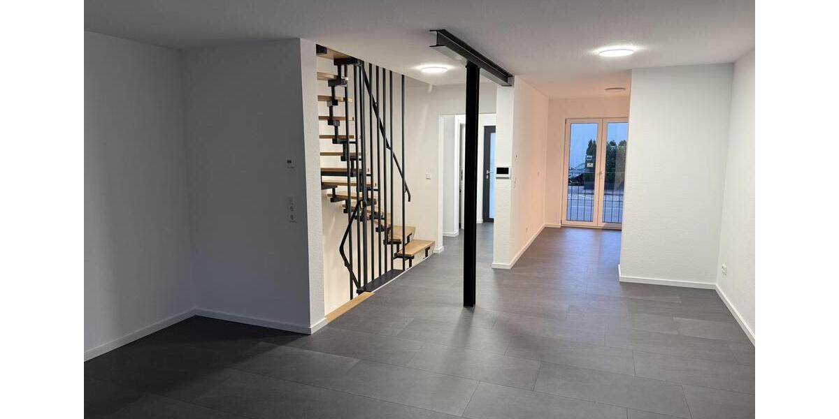 Reihenhaus Freiburg im Breisgau Haslach - 6 Zimmer, 160 m&sup2;, 3.250&euro; | Angebot:25361243