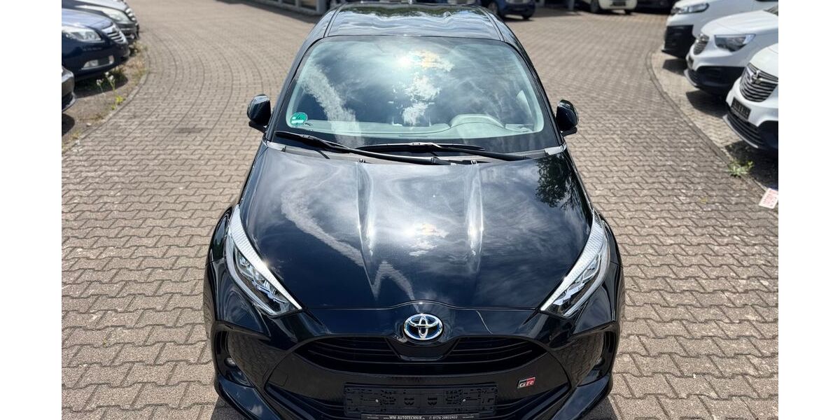 Toyota Yaris 13.450 km 17.999 &euro; Winnweiler 67722