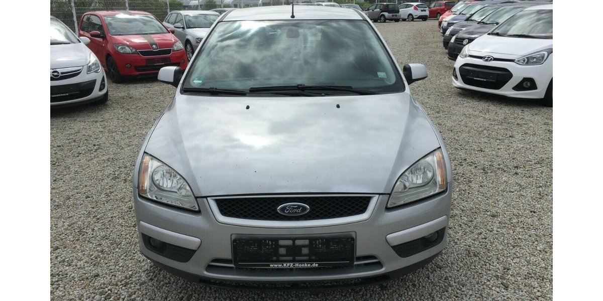 Ford Focus Klima, AHK.,Tüv Neu! 198.000 km 2.250 &euro; Himmelkron 95502