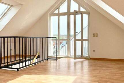 Helle 2-Raum-Maisonettewohnung mit Balkonen und herrlichem Fernblick in Frankenberg! 2 zimmer