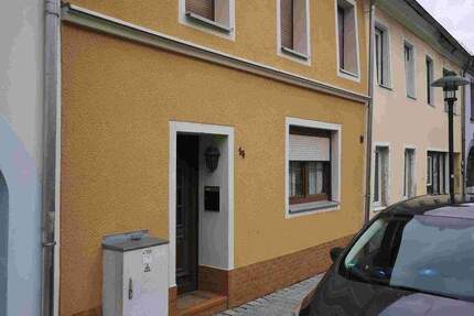 Haus Rehau - 6 Zimmer, 225 m&sup2;, 398.000&euro; | Angebot:25871422
