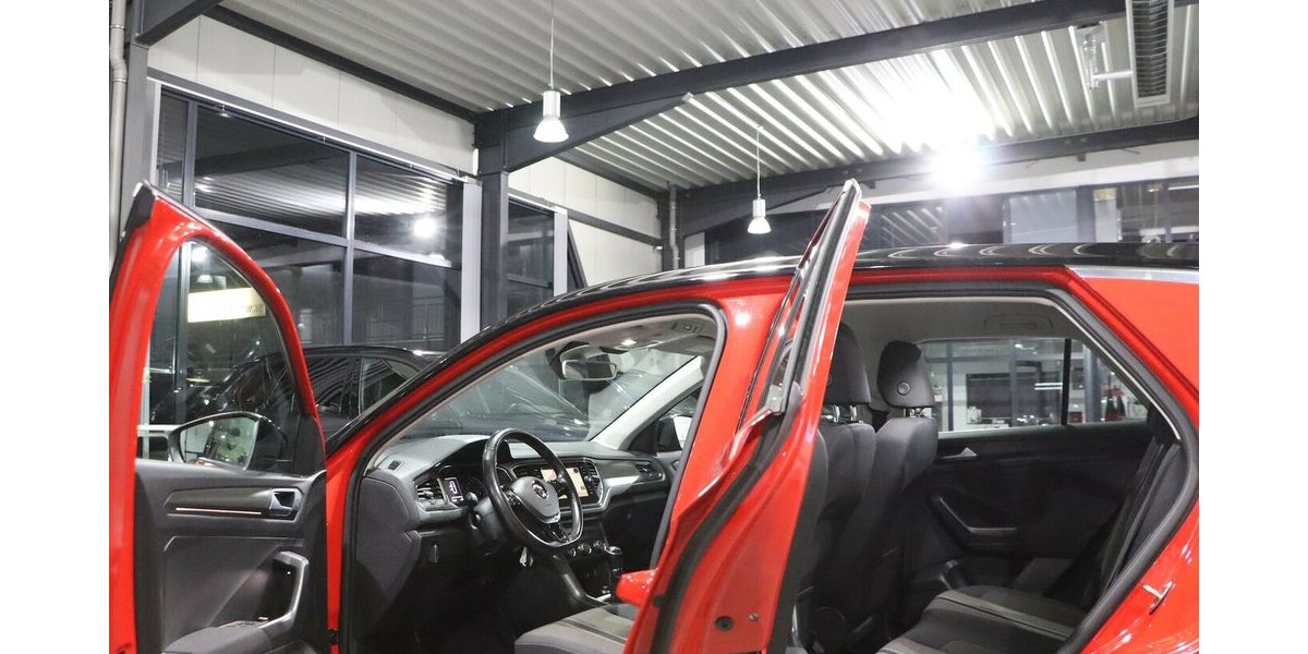 VW T-Roc 1.6 TDI STYLE / RED & BLACK / NAVI+KAMERA 100.000 km 15.577 &euro; Hamm 59077