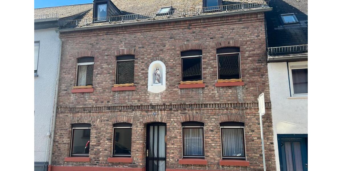 Reihenhaus Hadamar - 6 Zimmer, 140 m&sup2;, 1.000&euro; | Angebot:25329096