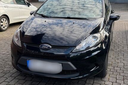Ford Fiesta 155.200 km 2.800 &euro; Monschau 52156