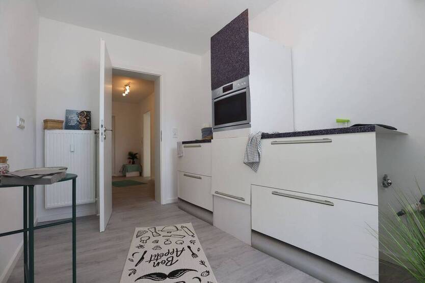 Erstbezug nach Sanierung sehr helle 2- Zimmerwohnung mit 2 Balkonen