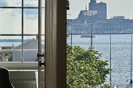 Elegante 3 Zi. WE mit Seeblick u. die Skyline von Stralsund im Hintergrund - Wohnen auf Zeit 3 zimmer
