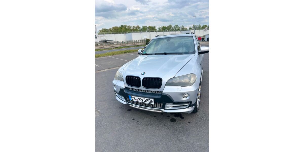 BMW X5 303.000 km 11.495 &euro; Goslar 38642