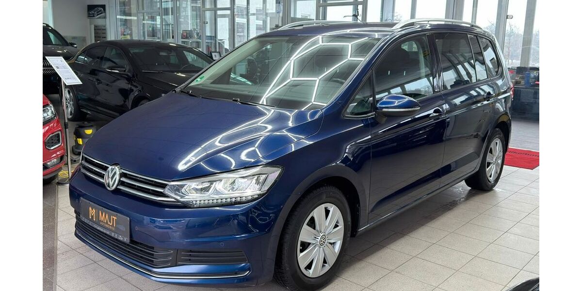 VW Touran 145.088 km 19.999 &euro; Niestetal 34266