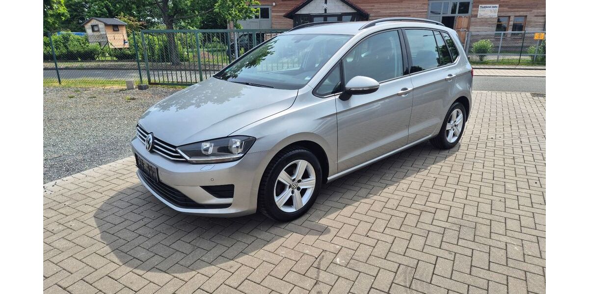 VW Golf 135.000 km 10.799 &euro; Weida 07570