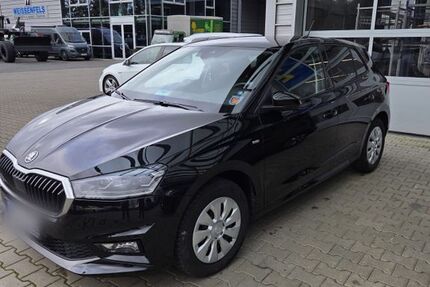 Skoda Fabia 32.332 km 17.300 &euro; Ersfeld 57635