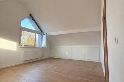 Haus Konstanz - 1 Zimmer, 83 m&sup2;, 900&euro; | Angebot:26329954