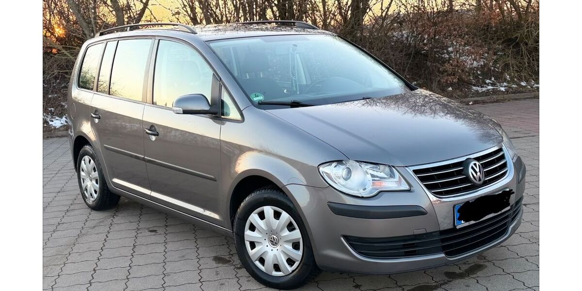 VW Touran 260.000 km 3.990 &euro; Weener 26826