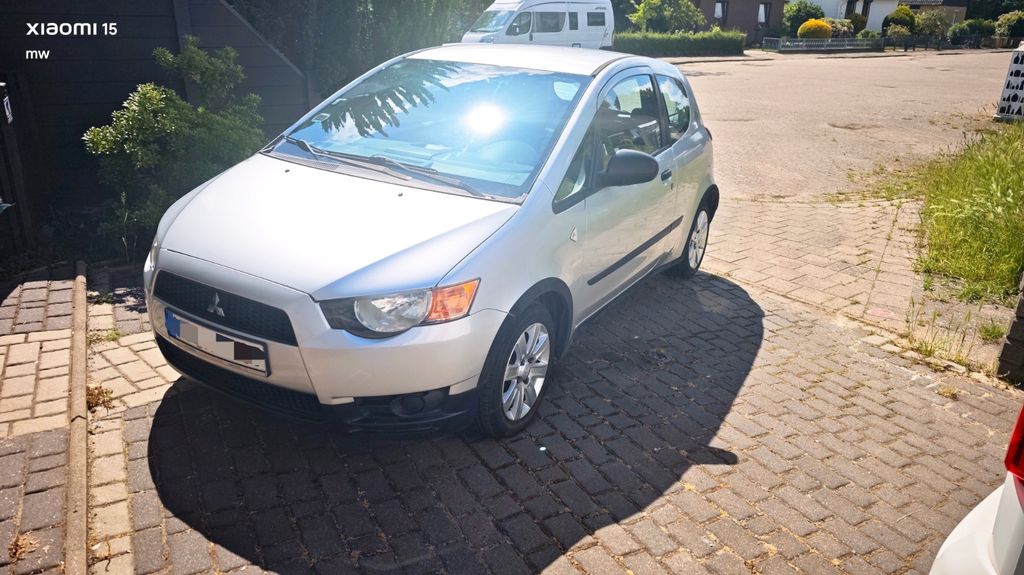 Mitsubishi Colt 62.000 km 3.799 &euro; Bremen 28779