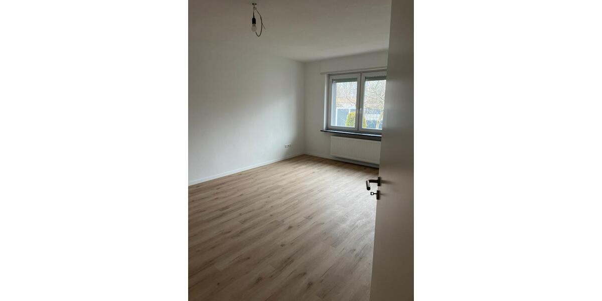 Erdgeschoßwohnung Mannheim Rheinau - 3 Zimmer, 75 m&sup2;, 1.300&euro; | Angebot:26025488