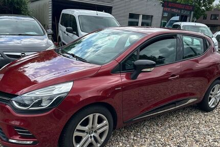 Renault Clio 60.000 km 8.800 &euro; Duisburg 47138