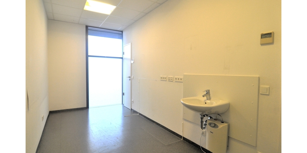Praxisfläche mit Penthouse-Feeling im Ärztehaus - Gewerbeobjekt Königstein | Angebot:26339473