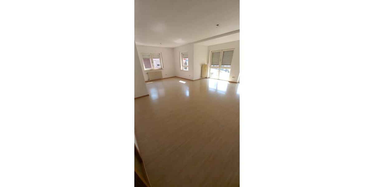 Erdgeschoßwohnung Ihringen - 4 Zimmer, 102 m&sup2;, 359.000&euro; | Angebot:26123035