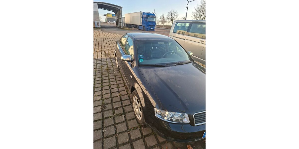 Audi A4 156.000 km 2.500 &euro; Teuchern 06682