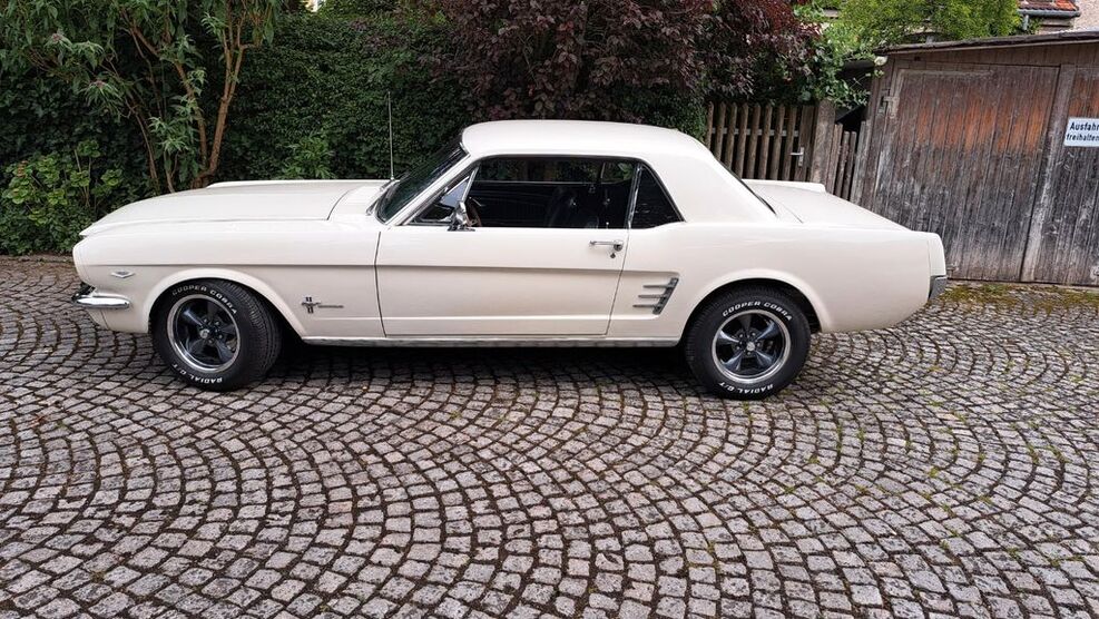 Ford Mustang 87.000 km 36.300 € München 80335