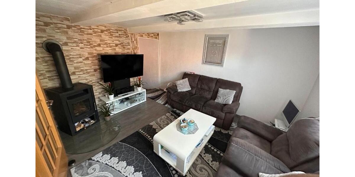 Doppelhaushälfte - 8 Zimmer, 110 m&sup2;, 97.999&euro; | Angebot:27002053
