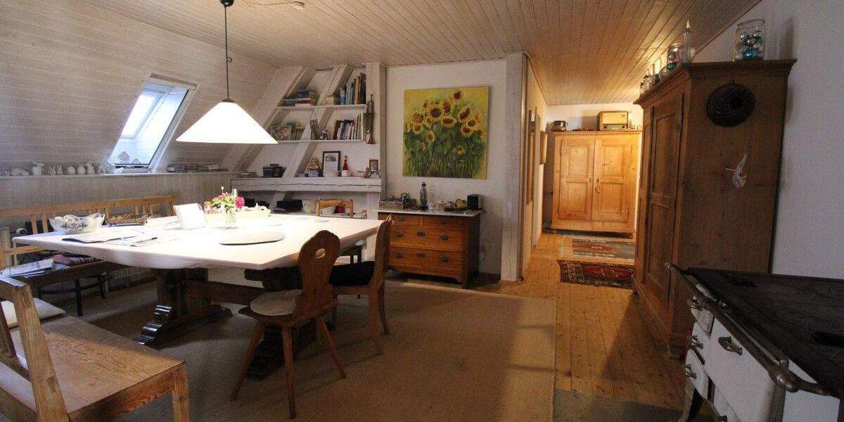 Etagenwohnung Gallmersgarten - 9 Zimmer, 286 m&sup2;, 249.000&euro; | Angebot:25677589