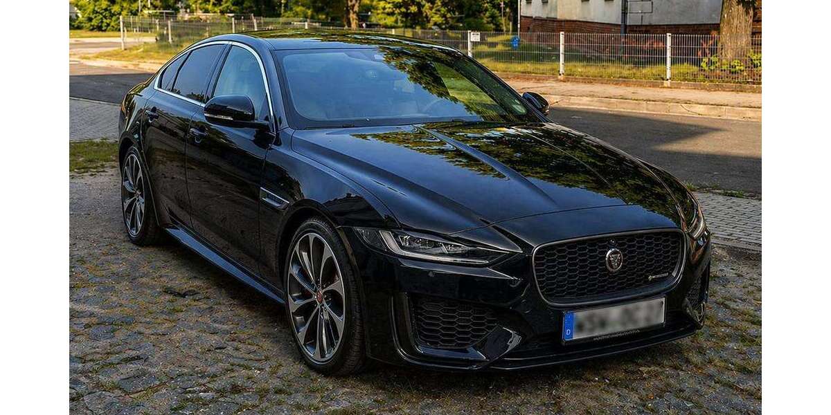 Jaguar XE 70.000 km 23.990 &euro; Weißwasser/O.L., Stadt/Běła Woda 02943