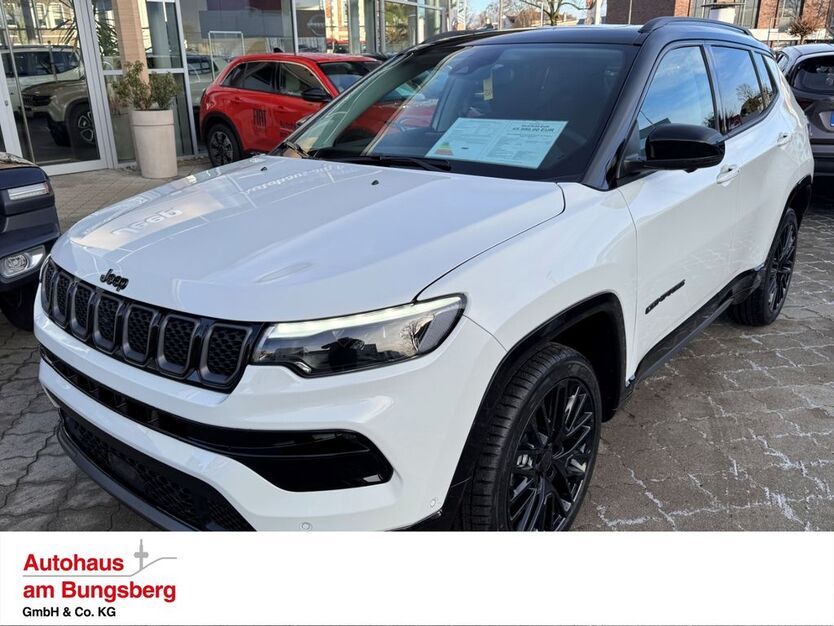 Jeep Compass 12.108 km 34.990 € Lübeck 23554