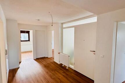 Modernisierte 3,5-Zimmer-Wohnung - sofort bezugsfrei! zimmer