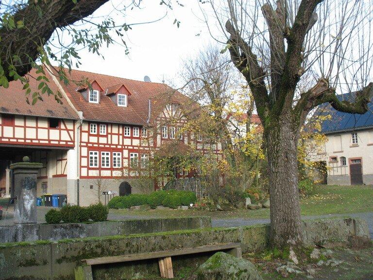 Etagenwohnung Linden - 3 Zimmer, 89 m&sup2;, 850&euro; | Angebot:26397980