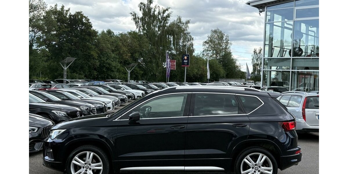 Seat Ateca FR KAMERA/NAVI/CARPLAY/KEYLESS/SHZ/AHK/DSG 113.916 km 16.900 &euro; Villingen-Schwenningen 78054