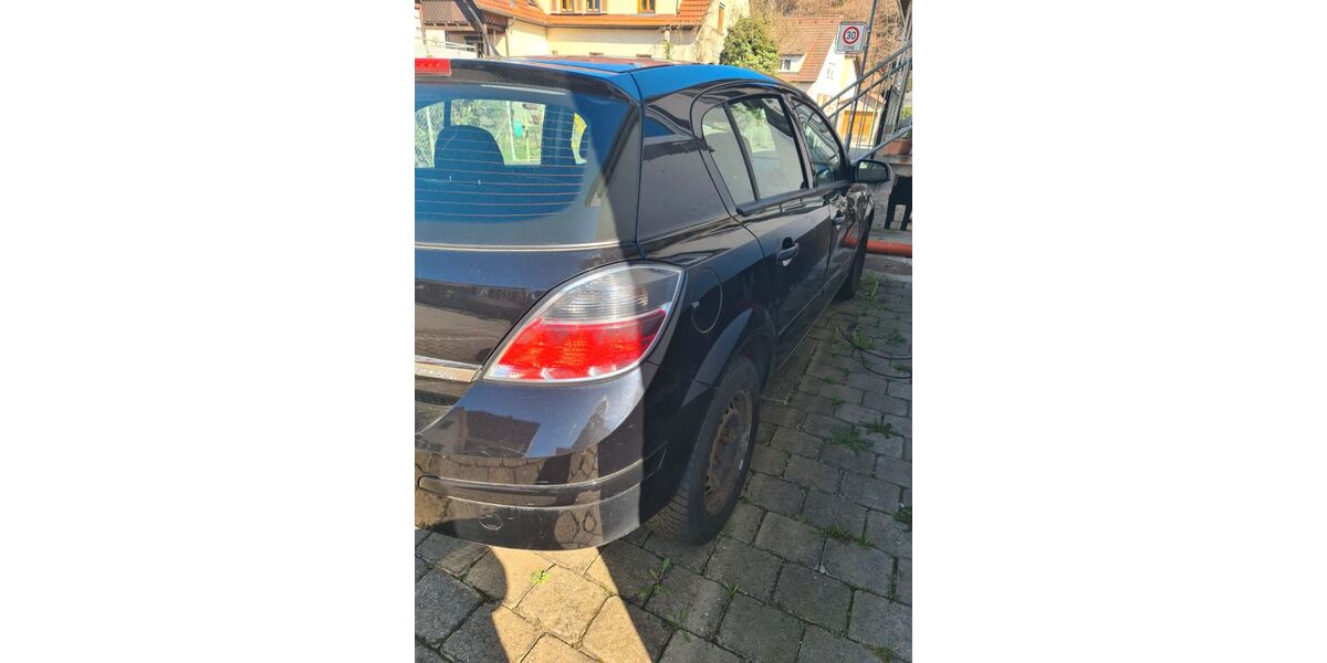 Opel Astra 134.903 km 2.800 &euro; Fridingen an der Donau 78567