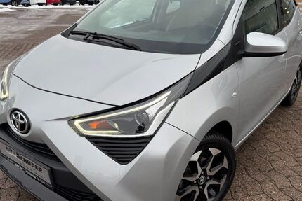 Toyota Aygo (X) 38.750 km 11.990 &euro; Hildesheim 31137