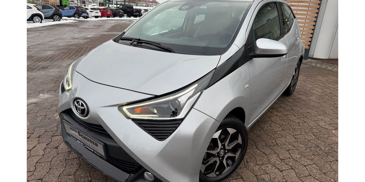 Toyota Aygo (X) 38.750 km 11.990 &euro; Hildesheim 31137