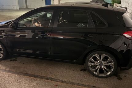 Hyundai i30 68.000 km 16.999 &euro; Augsburg 86152