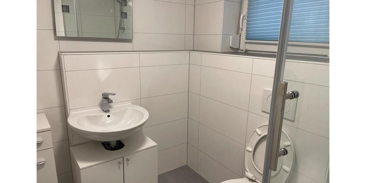 Etagenwohnung Gerlingen - 2 Zimmer, 50 m&sup2;, 1.000&euro; | Angebot:25407176