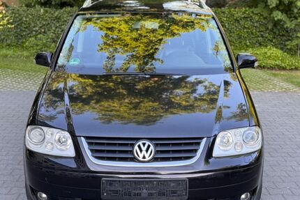 VW Touran 282.000 km 2.700 &euro; Gütersloh 33330