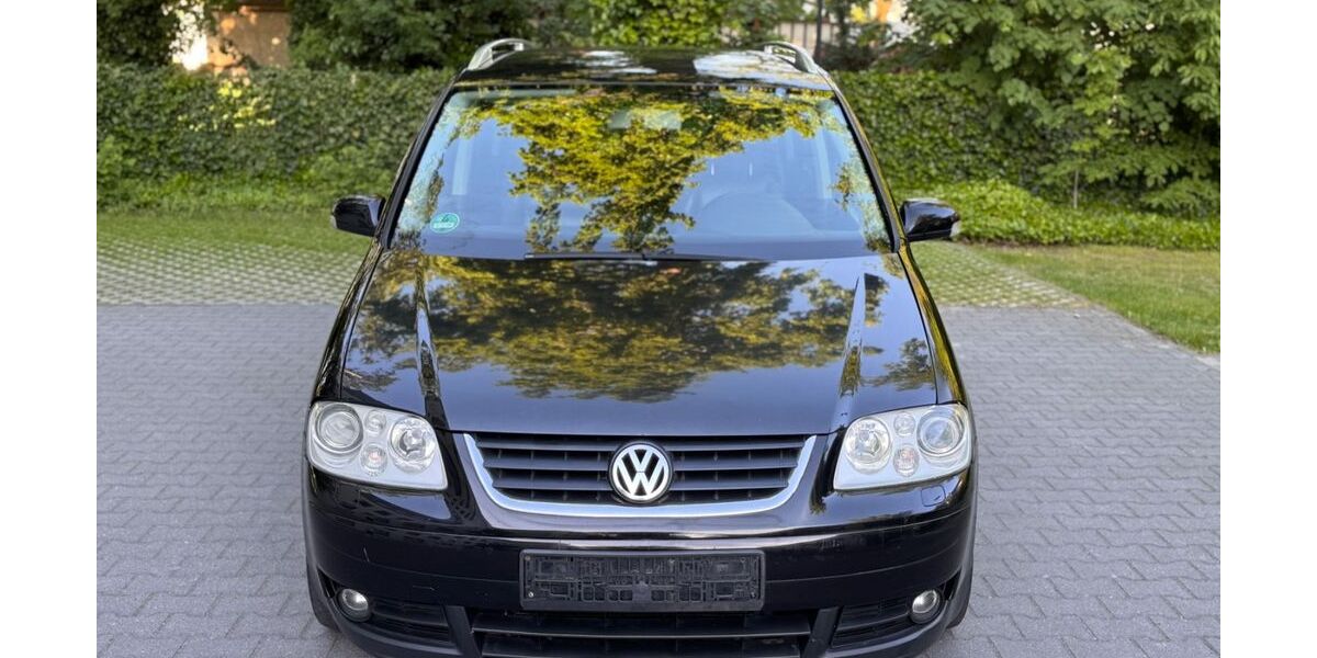 VW Touran 282.000 km 2.700 &euro; Gütersloh 33330