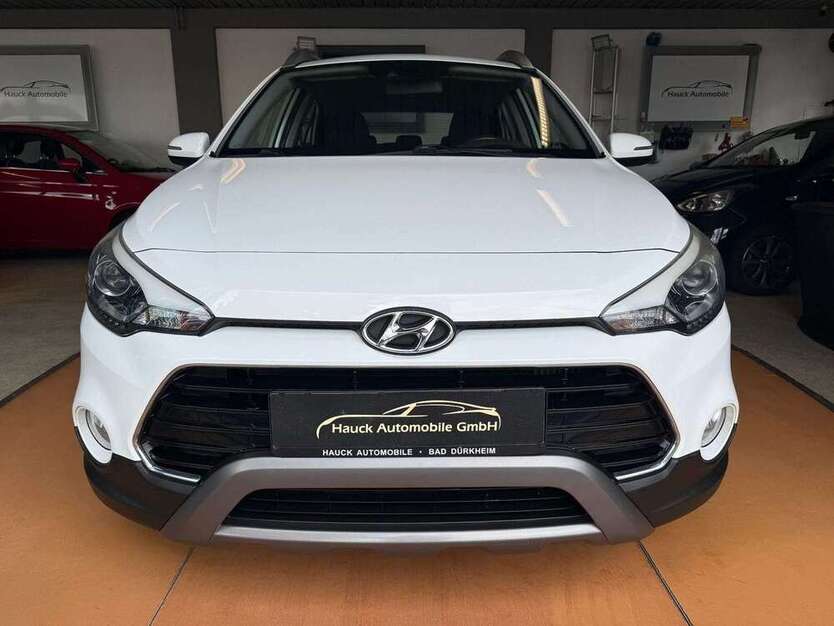 i20