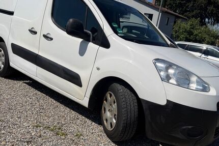 Peugeot Partner 156.932 km 3.999 &euro; Puchheim 82178