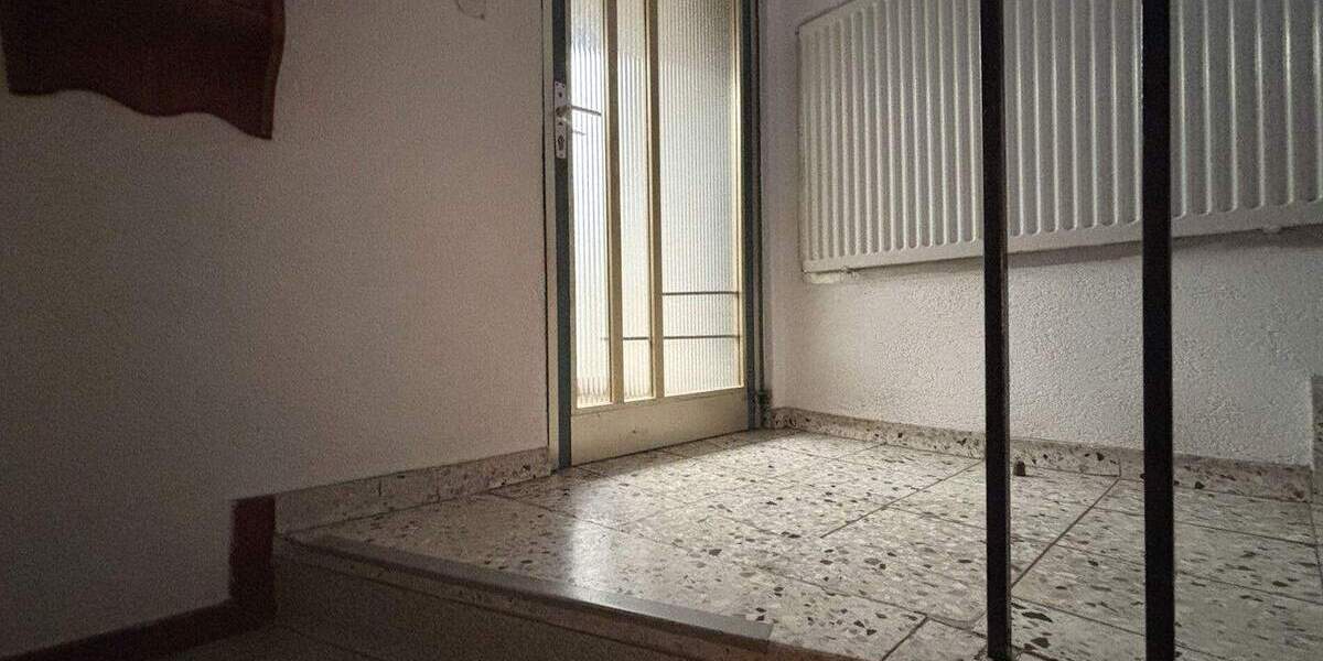 Mehrfamilienhaus, Wohnhaus Kirchhain Langenstein - 9 Zimmer, 193 m&sup2;, 319.900&euro; | Angebot:25775616