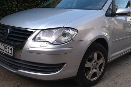 VW Touran 245.000 km 3.500 &euro; Hückeswagen 42499